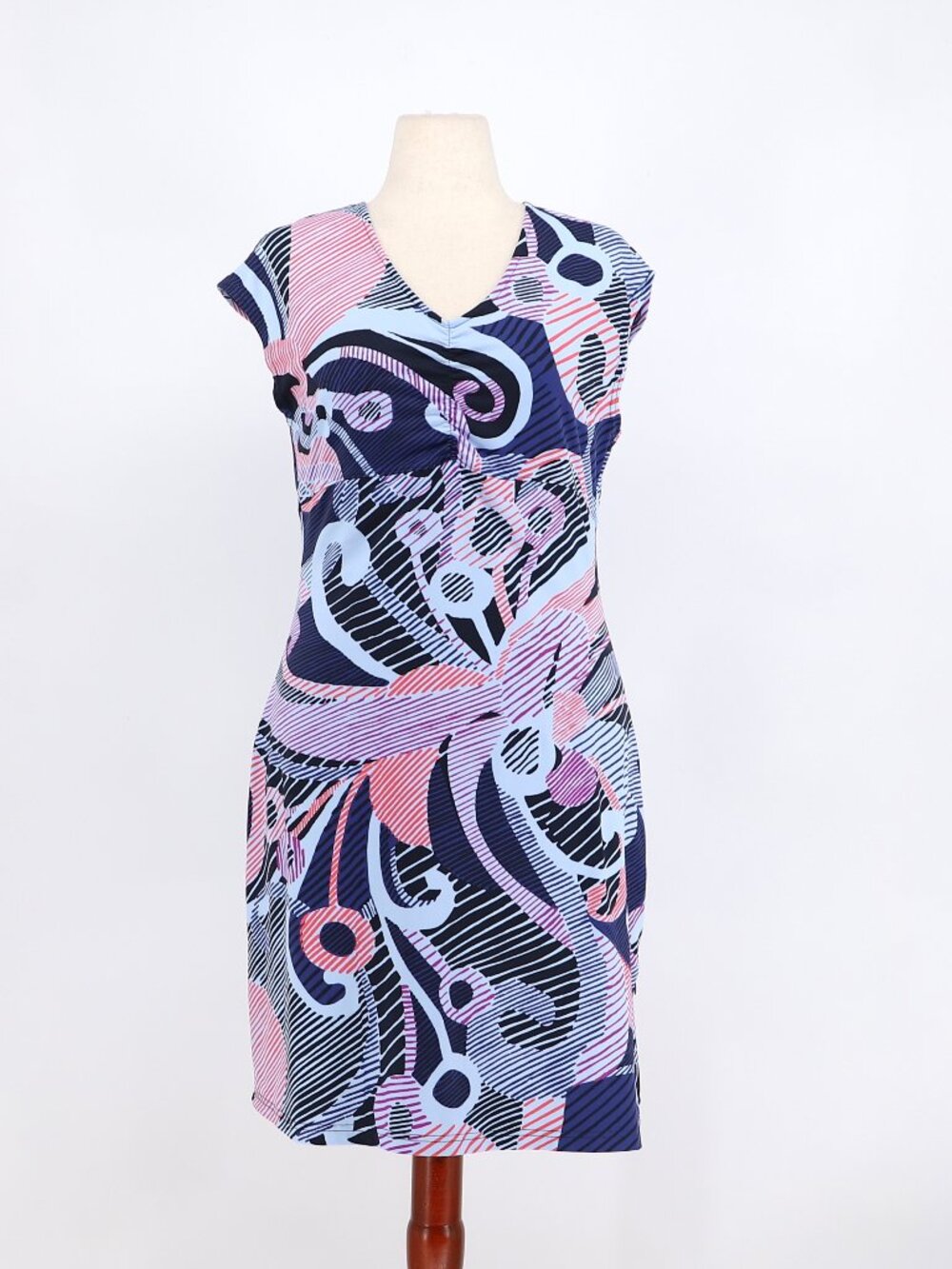 TITLE NINE Amelia Diamalete V-Neck Cap Sleeve Athletic Dress Size L